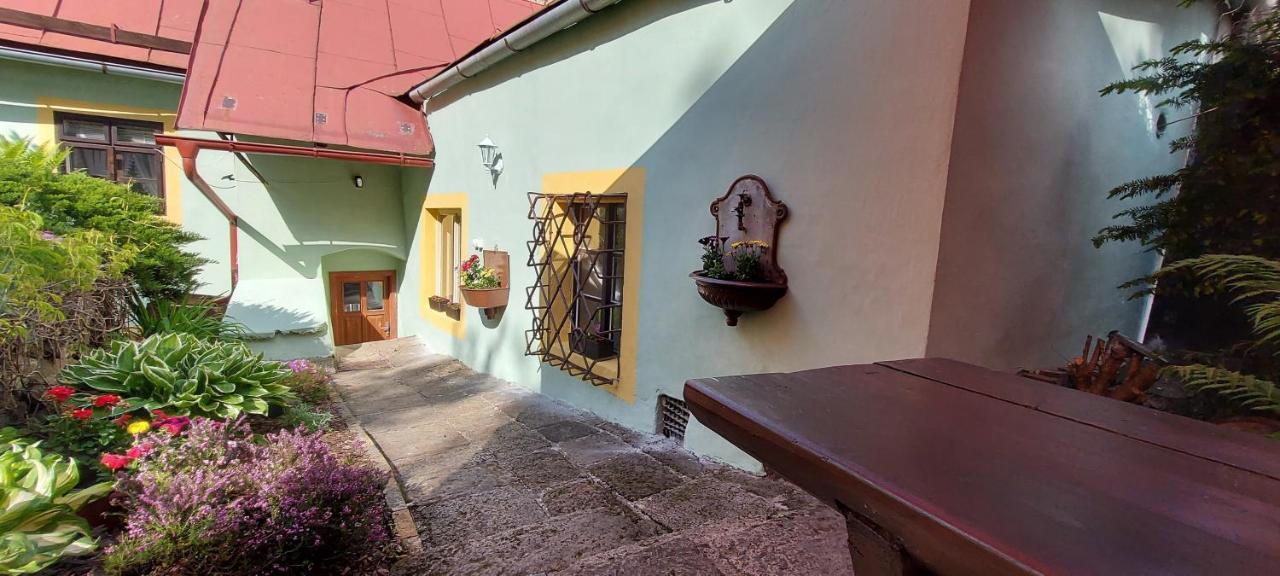 Penzion Tomino Banská Štiavnica المظهر الخارجي الصورة